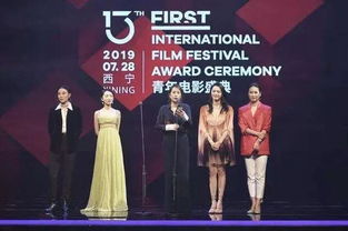 中国女孩哈佛毕业礼上激情演讲，全场欢呼！引发全球关注